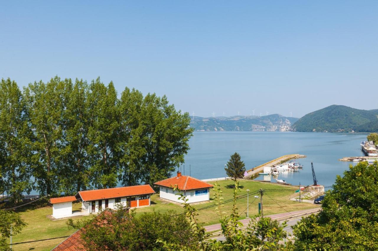 Apartmani Porto Golubac Bagian luar foto