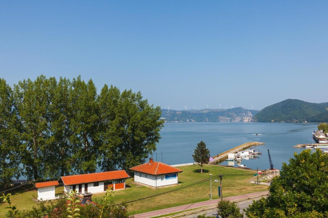 Apartmani Porto Golubac Bagian luar foto